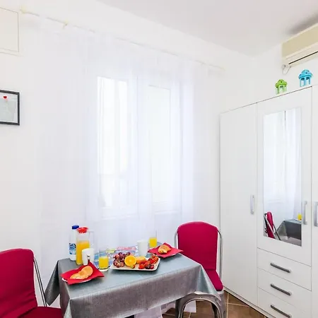 Miracle - Studio With Terrace And City View דירה